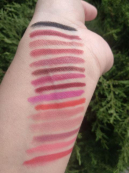 Карандаш для губ Malva Cosmetics Juicy М 900 № 006 Сливовый. Зображення №5 Карандаш для губ Malva Cosmetics Juicy М 900 № 006 Сливовый. Зображення №5