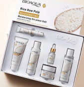 Подарунковий набір доглядової косметики для обличчя Bioaqua Rice Raw Pulp Set 6 в 1. Зображення №10