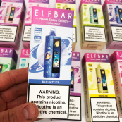 ELF BAR Planet 25000. Синя Малина (Blue Razz Ice). Зображення №2