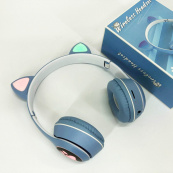 Бездротові навушники з котячими вушками та RGB підсвічуванням Cat VZV 23M. Колір: блакитний. Зображення №2