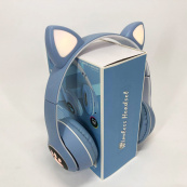 Бездротові навушники з котячими вушками та RGB підсвічуванням Cat VZV 23M. Колір: блакитний. Зображення №10