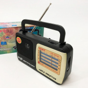 Радіоприймач KIPO KB-408 AC потужний радіо FM c usb живлення від батареї R20 або від мережі. Зображення №15
