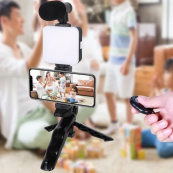 Набор блогера 4в1, тренога для телефона с микрофоном и вспышкой Штатив трипод для селфи и видео. Изображение №6