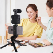 Набор блогера 4в1, тренога для телефона с микрофоном и вспышкой Штатив трипод для селфи и видео. Изображение №7