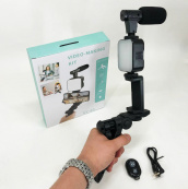 Набор блогера 4в1, тренога для телефона с микрофоном и вспышкой Штатив трипод для селфи и видео. Изображение №13