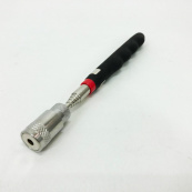 Телескопічний магніт з підсвічуванням для вилучення з важкодоступних місць 19-80 см. Зображення №10