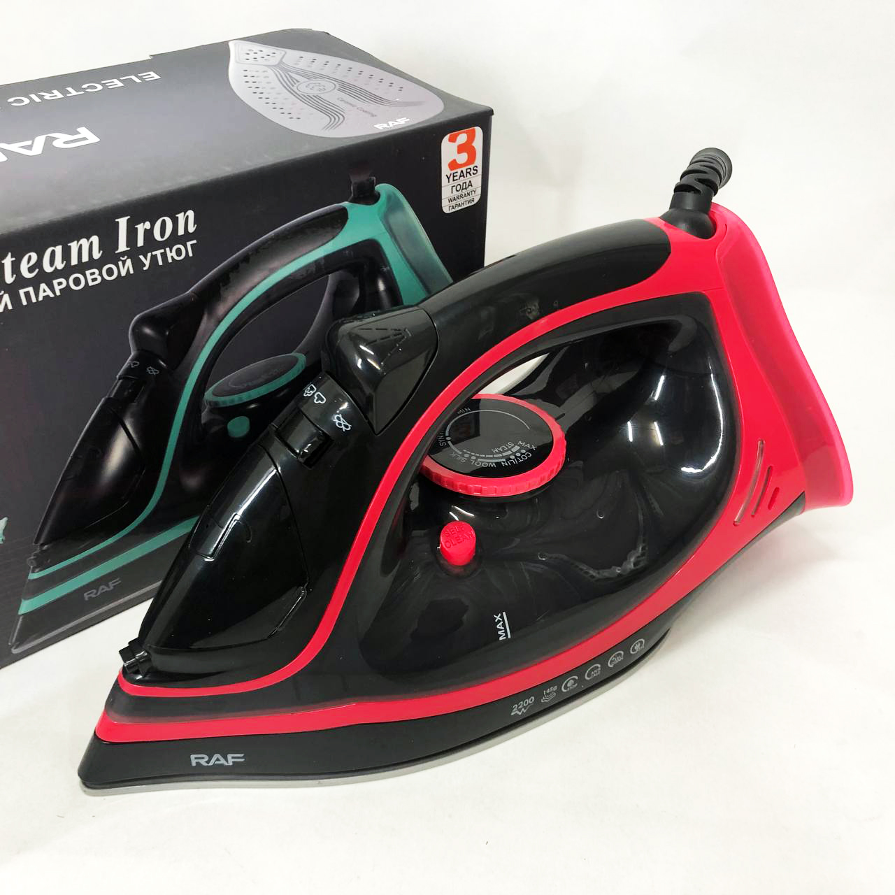 Утюг паровой RAF R.1250 с керамической подошвой и функцией самоочистки 2200 Вт. Цвет: красный Утюг паровой RAF R.1250 с керамической подошвой и функцией самоочистки 2200 Вт. Цвет: красный