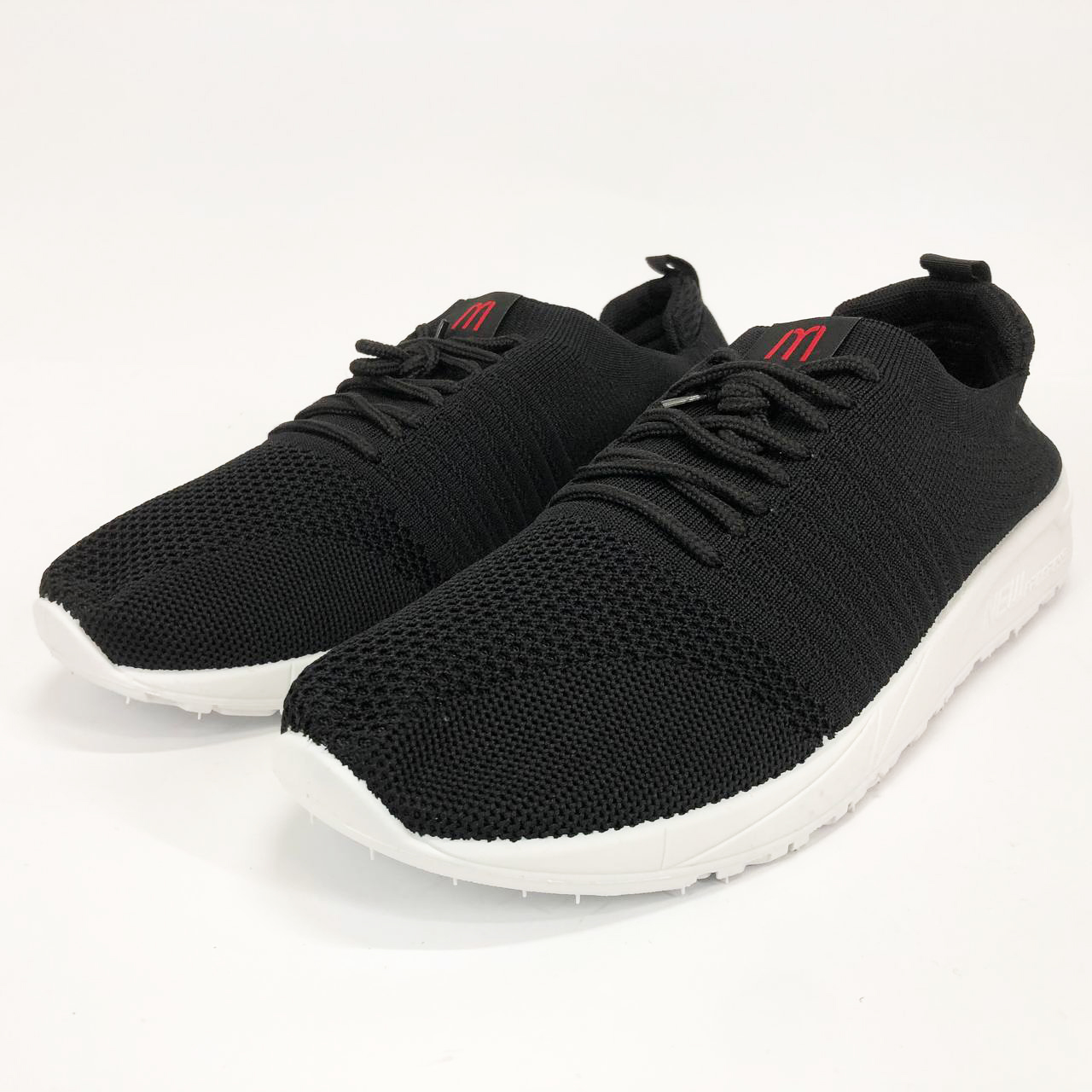 Кросівки літні. Розмір 41. Колір: чорний Кросівки літні. Розмір 41. Колір: чорний