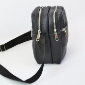 Якісна чоловіча сумка - месенджер з натуральної шкіри на 4 кишені зі срібною блискавкою. Зображення №13