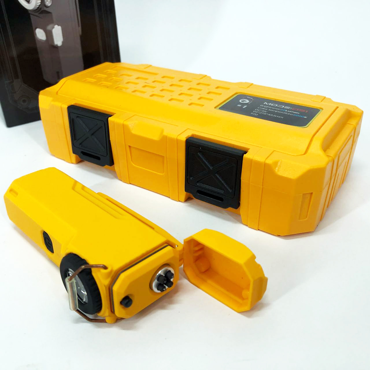 Ліхтарик-запальничка армійська MULTIFUNCTIONAL D51-COB електроімпульсна акумуляторна. Колір: жовтий Ліхтарик-запальничка армійська MULTIFUNCTIONAL D51-COB електроімпульсна акумуляторна. Колір: жовтий