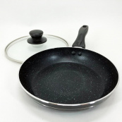 Сковорода з кришкою та антипригарним покриттям UNIQUE UN-5162 20 см, Сковорода фірмова для приготування. Зображення №2