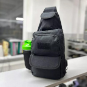 Чоловіча тактична сумка, велика укріплена сумка-слінг через чорне плече. Зображення №18