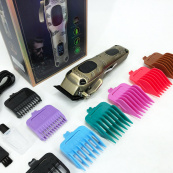 Акумуляторна машинка для стрижки VGR V-027. Зображення №13