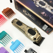 Акумуляторна машинка для стрижки VGR V-027. Зображення №19