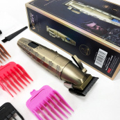 Акумуляторна машинка для стрижки VGR V-036. Зображення №19