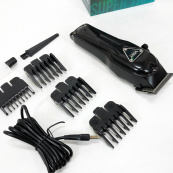 Акумуляторна машинка для стрижки VGR V-051. Зображення №7