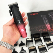 Професійний набір для стрижки волосся VGR V-640 акумуляторний Barber Combo PREMIUM. Колір: червоний. Зображення №7