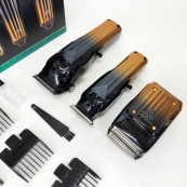 Комплект VGR 3 в 1 V-644 аккумуляторная машинка для стрижки, триммер и электробритва шейвер. Изображение №6 Комплект VGR 3 в 1 V-644 аккумуляторная машинка для стрижки, триммер и электробритва шейвер. Изображение №6