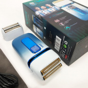 Електробритва-шейвер VGR V-362 чоловіча професійна для сухого гоління з тримером. Колір: білий. Зображення №15