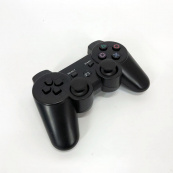 Бездротовий ігровий геймпад Doubleshock PS3/PC акумуляторний джойстик з функцією вібрації. Колір: чорний. Зображення №4 Бездротовий ігровий геймпад Doubleshock PS3/PC акумуляторний джойстик з функцією вібрації. Колір: чорний. Зображення №4