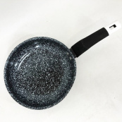 Сковорода UNIQUE UN-5102 20 см без кришки, світлий граніт. Антипригарна з бакелітовою ручкою. Зображення №5 Сковорода UNIQUE UN-5102 20 см без кришки, світлий граніт. Антипригарна з бакелітовою ручкою. Зображення №5