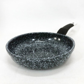 Сковорода UNIQUE UN-5102 20 см без кришки, світлий граніт. Антипригарна з бакелітовою ручкою. Зображення №8 Сковорода UNIQUE UN-5102 20 см без кришки, світлий граніт. Антипригарна з бакелітовою ручкою. Зображення №8