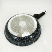 Сковорода UNIQUE UN-5104 24 см, без крышки, многослойным антипригарным гранитным покрытием. Изображение №2