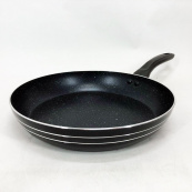 Сковорода UNIQUE UN-5155 26 см з антипригарним покриттям та ергономічною бакелітовою ручкою. Зображення №6