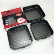 Набор квадратных разъемных форм для выпечки Unique UN-1704 20/22/24 см. Изображение №7