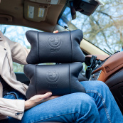 Преміальний набір автоподушок BMW із натуральної шкіри – подушки + брелок. Зображення №4