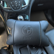 Преміальний набір автоподушок BMW із натуральної шкіри – подушки + брелок. Зображення №9