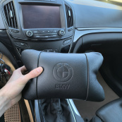 Преміальний набір автоподушок BMW із натуральної шкіри – подушки + брелок. Зображення №10