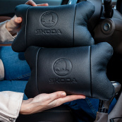 Набір авто подушок Skoda з натуральної шкіри + брелок, Автоподушка на підголовник. Зображення №8