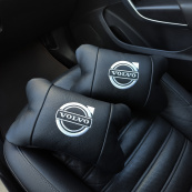 Набір шкіряних подушок Volvo + брелок у подарунок, Автоподушки Volvo з вишивкою. Зображення №7 Набір шкіряних подушок Volvo + брелок у подарунок, Автоподушки Volvo з вишивкою. Зображення №7