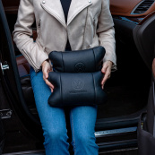 Набор кожаных подушек 2шт - Volkswagen на подголовник в машину, Автомобильная подушка. Изображение №30