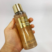 Парфумований спрей для тіла Victoria Secret Bare Vanilla Shimmer 250 мл, original. Зображення №2