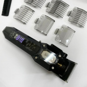 Акумуляторна машинка для стрижки VGR V-600. Колір: чорний. Зображення №3