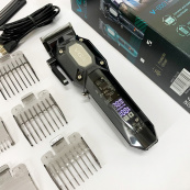 Акумуляторна машинка для стрижки VGR V-600. Колір: чорний. Зображення №10