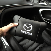 Набор кожаных подушек Mazda с вышивкой логотипа + подарок – кожаный брелок. Изображение №14 Набор кожаных подушек Mazda с вышивкой логотипа + подарок – кожаный брелок. Изображение №14