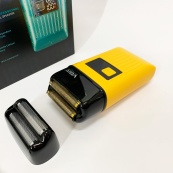 Электробритва портативная мужская VGR V-357 профессиональная бритва шейвер. Цвет: желтый. Изображение №15