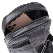 Чоловічий шкіряний слінг через плече з натуральної італійської шкіри – середній розмір, багато кишень. Зображення №4