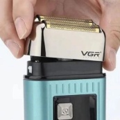 Електробритва портативна чоловіча VGR V-357 професійна бритва Шейвер. Колір: зелений. Зображення №3 Електробритва портативна чоловіча VGR V-357 професійна бритва Шейвер. Колір: зелений. Зображення №3