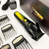 Аккумуляторная машинка для стрижки VGR V-195 GOLD. Изображение №6