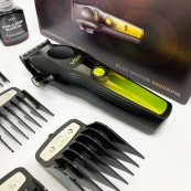 Аккумуляторная машинка для стрижки VGR V-195 GOLD. Изображение №7