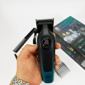 Аккумуляторная машинка для стрижки VGR V-196 GREEN. Изображение №3