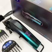 Акумуляторна машинка для стрижки VGR V-273 GREEN. Зображення №14