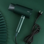 Професійний фен для волосся VGR V-431 потужністю 1600-1800 Вт із режимом холодного повітря. Колір: зелений. Зображення №2