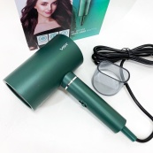 Професійний фен для волосся VGR V-431 потужністю 1600-1800 Вт із режимом холодного повітря. Колір: зелений. Зображення №7
