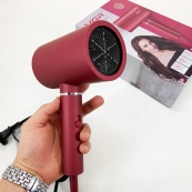 Професійний фен для волосся VGR V-431 потужністю 1600-1800 Вт із режимом холодного повітря. Колір: червоний. Зображення №3