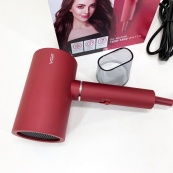 Професійний фен для волосся VGR V-431 потужністю 1600-1800 Вт із режимом холодного повітря. Колір: червоний. Зображення №4